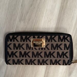 Michael Kors Black Logo Zip Wallet